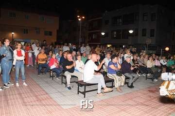 La Garita marca el inicio de sus fiestas con el izado de la bandera canaria, el pregón y el reconocimiento a Pedro Monzón Pulido/Francisco Javier Santana.